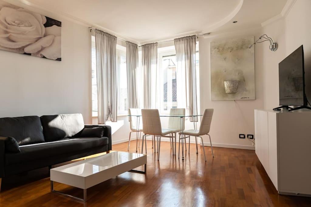 Raffinato Scorcio Sulla Citta Appartement Brescia Buitenkant foto